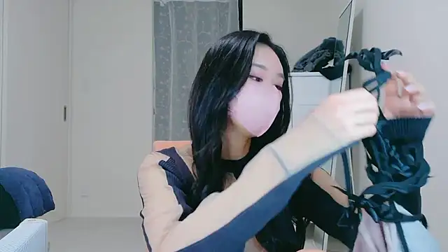 ramuchan desu online show from 04/05/26, 12:06