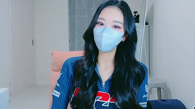 ramuchan desu online show from 02/08/26, 12:08