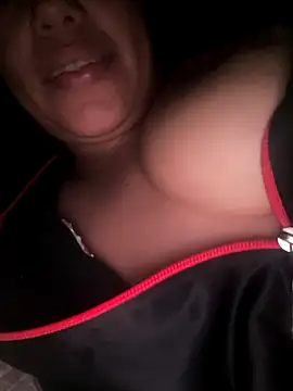 jojo surfistinha89 online show from 11/10/25, 05:45