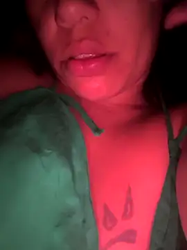 jojo surfistinha89 online show from 12/17/25, 04:50