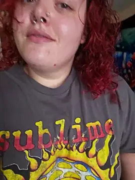 Snapshot of nuttiebuddy1 chatting on 09/13/25, 05:02 nuttiebuddy1 online show from 09/13/25, 05:02