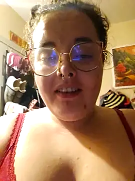 Snapshot of nuttiebuddy1 chatting on 10/27/25, 06:36 nuttiebuddy1 online show from 10/27/25, 06:36