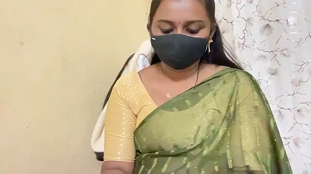 Snapshot of Pavani-Sexy chatting on 04/04/26, 05:30 Pavani-Sexy online show from 04/04/26, 05:30