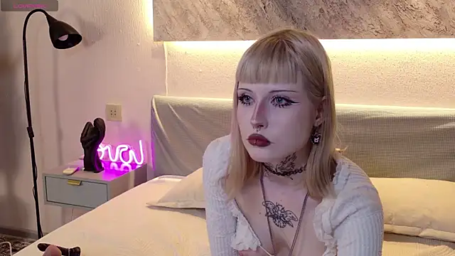MilkMeSoftly online show from 06/26/26, 08:20