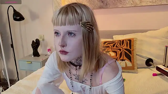 MilkMeSoftly online show from 06/11/26, 08:55