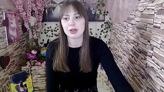 Snapshot of Amanda_Bright_ chatting on 10/07/25, 06:58 Amanda Bright online show from 10/07/25, 06:58