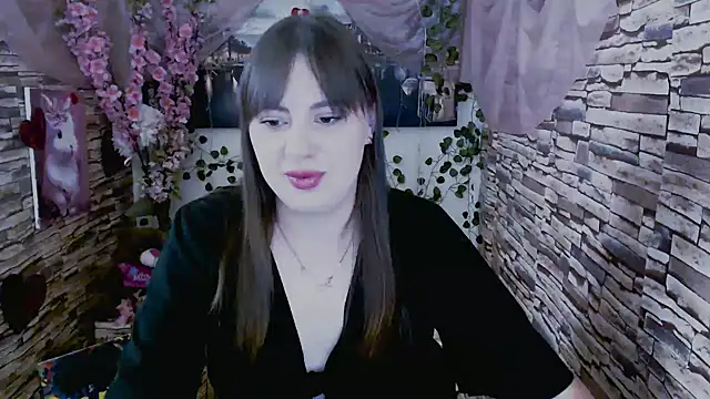 Snapshot of Amanda_Bright_ chatting on 09/18/25, 07:00 Amanda Bright online show from 09/18/25, 07:00