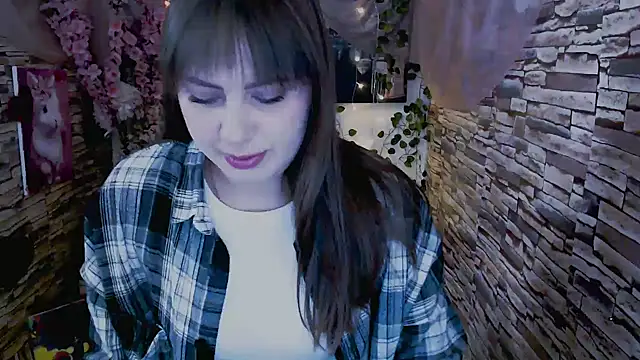 Snapshot of Amanda_Bright_ chatting on 09/24/25, 06:53 Amanda Bright online show from 09/24/25, 06:53