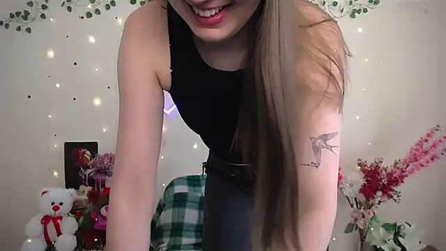 Amanda Bright  online show from 05/06/26, 10:41