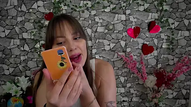 Snapshot of Amanda_Bright_ chatting on 11/18/25, 09:56 Amanda Bright online show from 11/18/25, 09:56