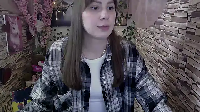 Snapshot of Amanda_Bright_ chatting on 10/10/25, 06:58 Amanda Bright online show from 10/10/25, 06:58