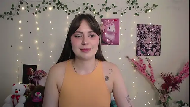 Snapshot of Amanda_Bright_ chatting on 06/07/26, 09:14 Amanda Bright online show from 06/07/26, 09:14