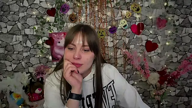 Snapshot of Amanda_Bright_ chatting on 11/01/25, 12:21 Amanda Bright online show from 11/01/25, 12:21