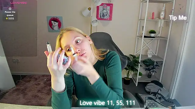 Anna Chelsea online show from 02/17/26, 12:41