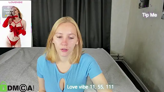 Snapshot of Anna_Chelsea chatting on 09/30/25, 06:58 Anna Chelsea online show from 09/30/25, 06:58