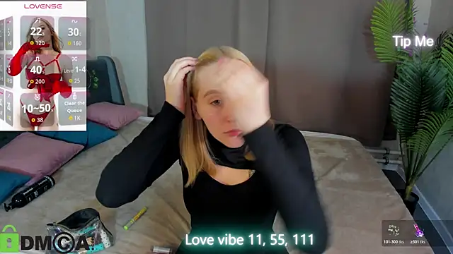 Anna Chelsea online show from 11/21/25, 12:09