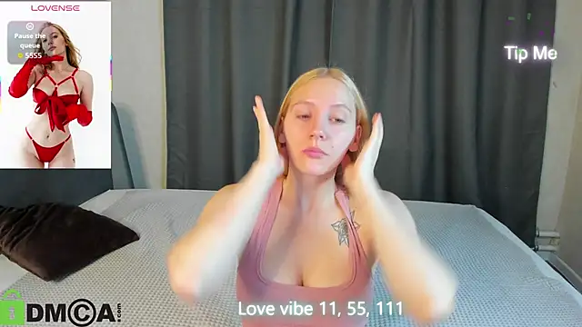 Snapshot of Anna_Chelsea chatting on 10/06/25, 11:49 Anna Chelsea online show from 10/06/25, 11:49