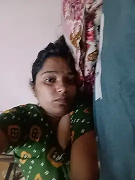 Snapshot of Trisha_71 chatting on 07/08/26, 03:41 Trisha 71 online show from 07/08/26, 03:41