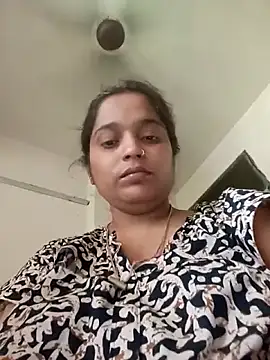Snapshot of Trisha_71 chatting on 06/12/26, 05:05 Trisha 71 online show from 06/12/26, 05:05