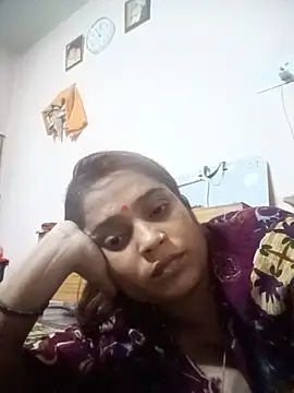 Snapshot of Trisha_71 chatting on 05/14/26, 05:32 Trisha 71 online show from 05/14/26, 05:32