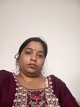 Snapshot of Trisha_71 chatting on 10/20/25, 06:48 Trisha 71 online show from 10/20/25, 06:48