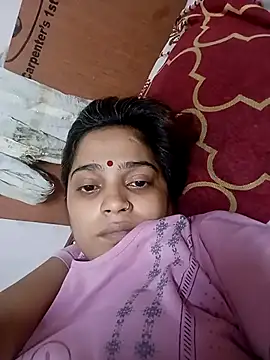 Snapshot of Trisha_71 chatting on 05/12/26, 05:19 Trisha 71 online show from 05/12/26, 05:19