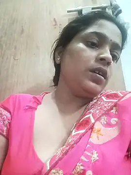 Snapshot of Trisha_71 chatting on 09/16/25, 12:39 Trisha 71 online show from 09/16/25, 12:39