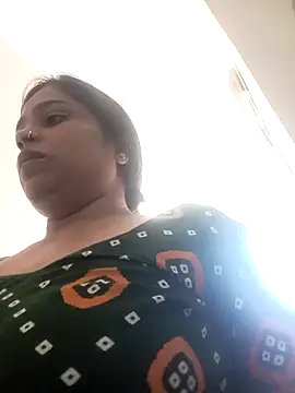 Snapshot of Trisha_71 chatting on 09/23/25, 07:59 Trisha 71 online show from 09/23/25, 07:59