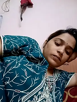 Snapshot of Trisha_71 chatting on 05/06/26, 05:22 Trisha 71 online show from 05/06/26, 05:22