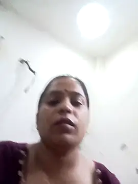 Snapshot of Trisha_71 chatting on 09/24/25, 05:08 Trisha 71 online show from 09/24/25, 05:08