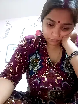 Snapshot of Trisha_71 chatting on 05/10/26, 05:59 Trisha 71 online show from 05/10/26, 05:59