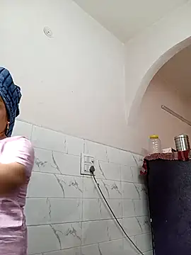 Trisha 71 online show from 11/12/25, 04:05