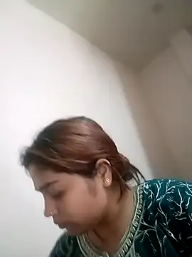 Trisha 71 online show from 04/22/26, 01:56