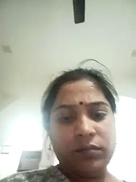 Snapshot of Trisha_71 chatting on 10/14/25, 04:51 Trisha 71 online show from 10/14/25, 04:51