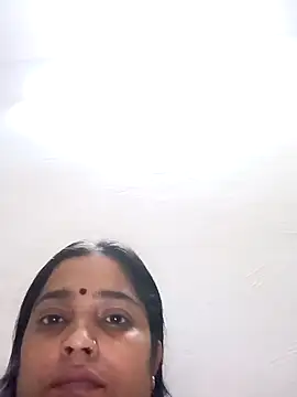 Snapshot of Trisha_71 chatting on 09/20/25, 05:40 Trisha 71 online show from 09/20/25, 05:40
