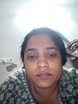Snapshot of Trisha_71 chatting on 10/12/25, 08:54 Trisha 71 online show from 10/12/25, 08:54