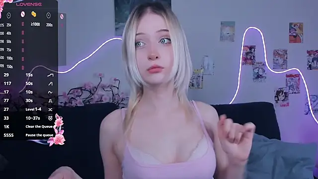 Snapshot of Megan--chan chatting on 03/31/26, 05:04 Megan--chan online show from 03/31/26, 05:04