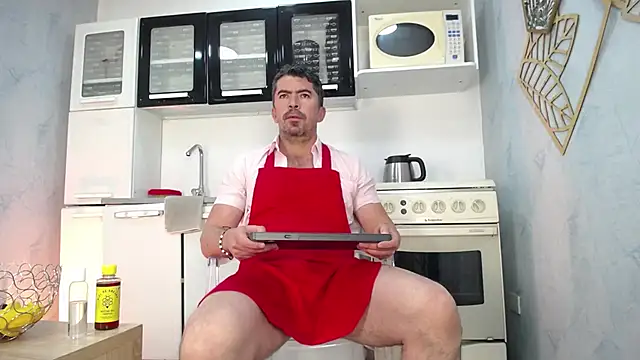 Snapshot of JuanKFit_45 chatting on 11/14/25, 01:48 JuanKFit 45 online show from 11/14/25, 01:48