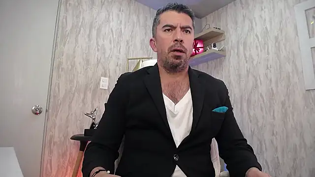 JuanKFit 45 online show from 03/19/26, 03:39