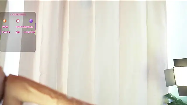 AnnieCouperr online show from 11/10/25, 05:51