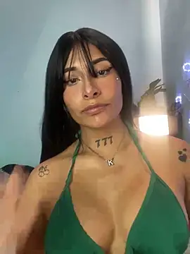 AnnieCouperr online show from 12/17/25, 08:58