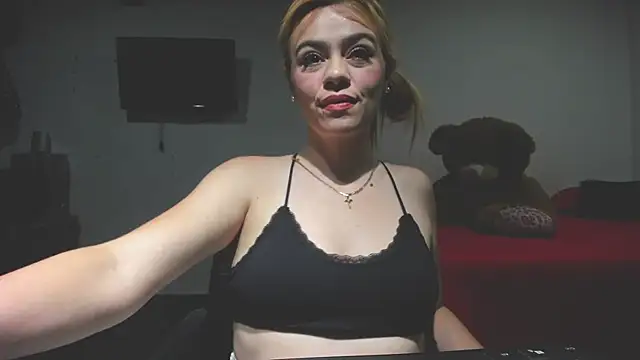 Snapshot of KATA_BLONDE chatting on 10/27/25, 08:21 KATA BLONDE online show from 10/27/25, 08:21