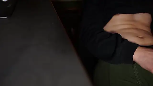 riku velvet online show from 04/10/26, 03:41