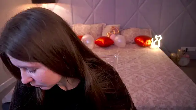 Snapshot of CraveeDoll chatting on 02/07/26, 01:52 CraveeDoll online show from 02/07/26, 01:52