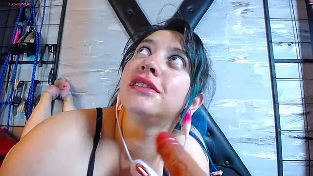 Valeria de leon online show from 03/15/26, 02:18