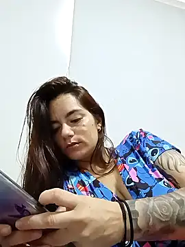 Demy Rhoades online show from 04/08/26, 01:34