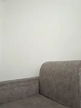 Demy Rhoades online show from 02/04/26, 02:01