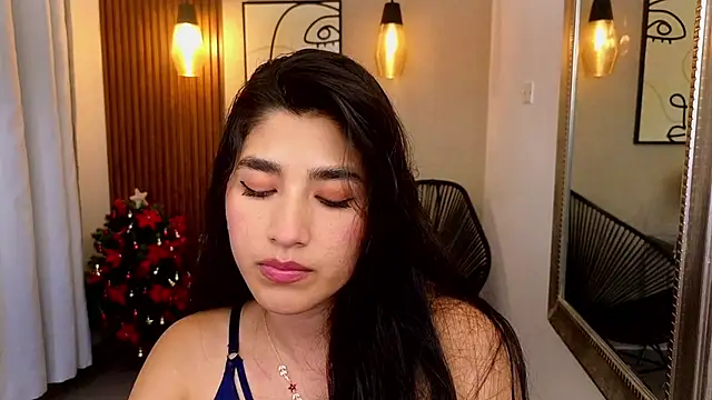 Lia Mar  online show from 12/01/25, 06:09