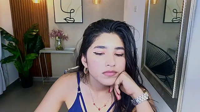 Lia Mar  online show from 12/19/25, 06:10