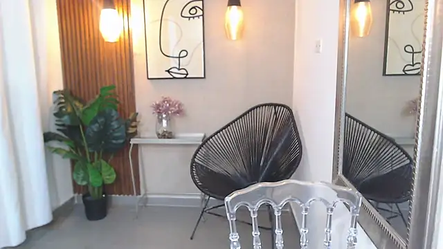 Lia Mar  online show from 04/18/26, 06:21